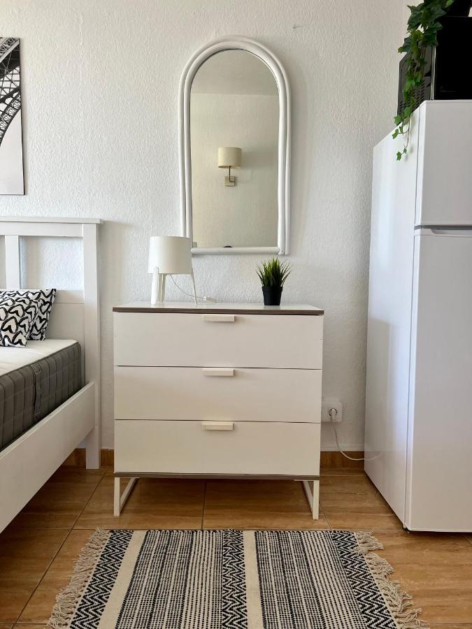 Апартаменты Comodoro Cristianos Beach Vivienda Vacacional Лос Кристианос Экстерьер фото